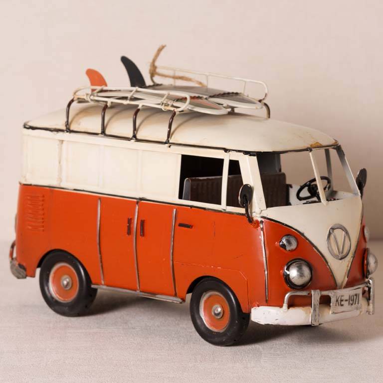 van surf rouge et blanc